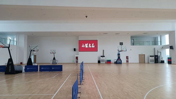 上海外国语大学附属杭州学校